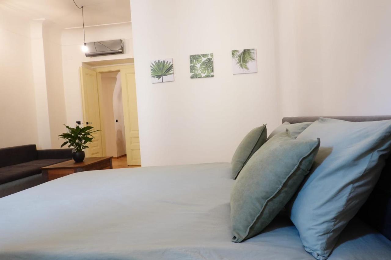 The Industrique Home - 3 Bedroom Apartment Τιμισοάρα Εξωτερικό φωτογραφία