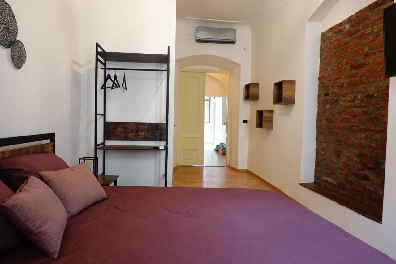 The Industrique Home - 3 Bedroom Apartment Τιμισοάρα Εξωτερικό φωτογραφία